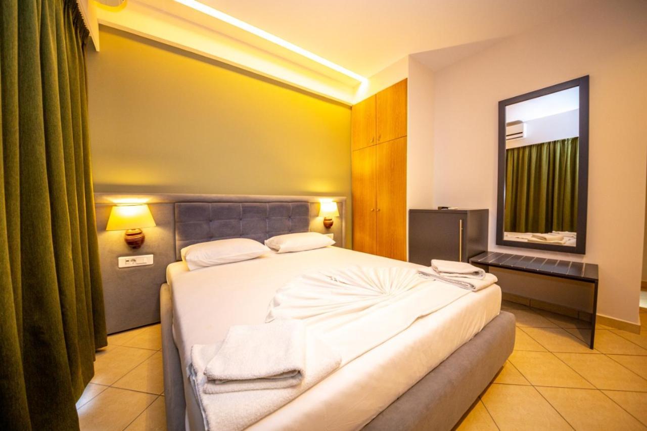 Hotel Vista Mare Ksamil Esterno foto